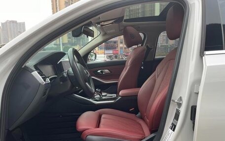 BMW 3 серия, 2021 год, 3 000 000 рублей, 9 фотография