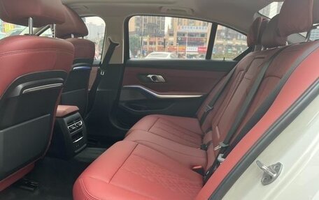 BMW 3 серия, 2021 год, 3 000 000 рублей, 10 фотография