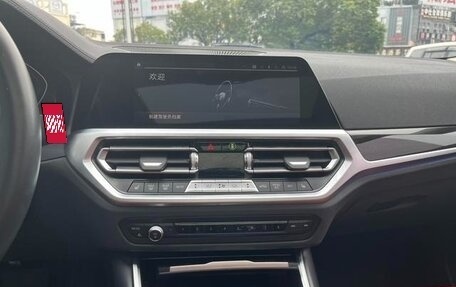 BMW 3 серия, 2021 год, 3 000 000 рублей, 15 фотография