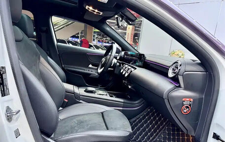 Mercedes-Benz A-Класс, 2023 год, 1 790 000 рублей, 14 фотография