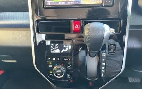 Toyota Roomy I, 2021 год, 575 000 рублей, 13 фотография