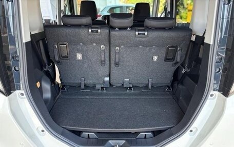 Toyota Roomy I, 2021 год, 575 000 рублей, 16 фотография