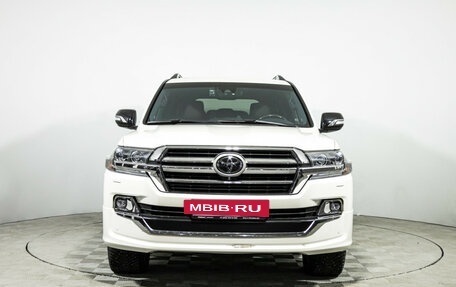 Toyota Land Cruiser 200, 2019 год, 9 900 000 рублей, 2 фотография