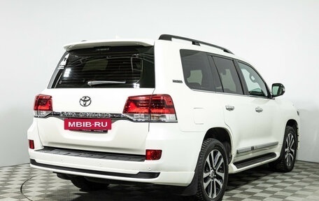 Toyota Land Cruiser 200, 2019 год, 9 900 000 рублей, 5 фотография