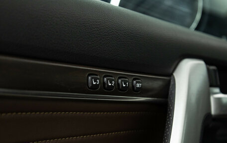 Toyota Land Cruiser 200, 2019 год, 9 900 000 рублей, 20 фотография