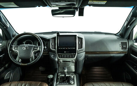 Toyota Land Cruiser 200, 2019 год, 9 900 000 рублей, 13 фотография