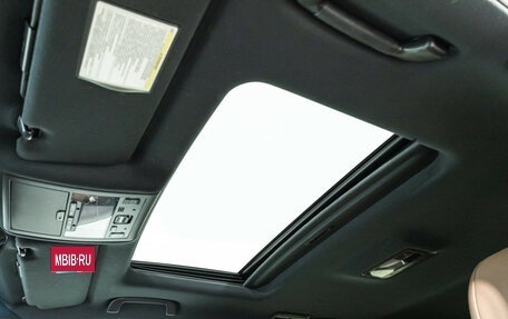 Toyota Land Cruiser 200, 2019 год, 9 900 000 рублей, 26 фотография