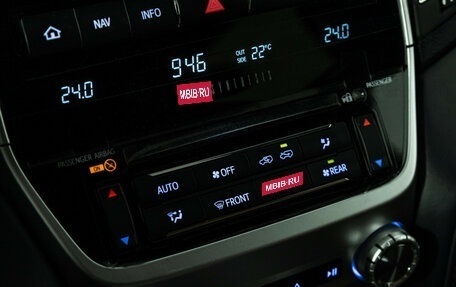 Toyota Land Cruiser 200, 2019 год, 9 900 000 рублей, 17 фотография