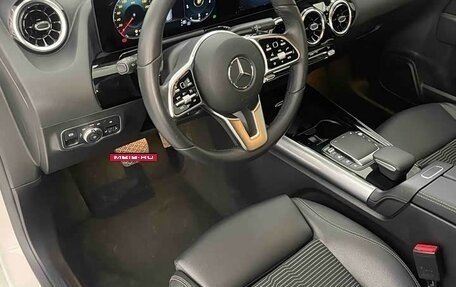 Mercedes-Benz B-Класс, 2022 год, 1 900 999 рублей, 15 фотография