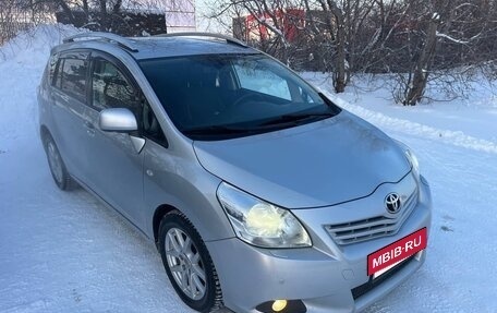 Toyota Verso I, 2012 год, 1 190 000 рублей, 15 фотография