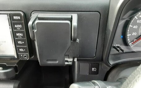 Toyota Probox I, 2019 год, 908 000 рублей, 19 фотография