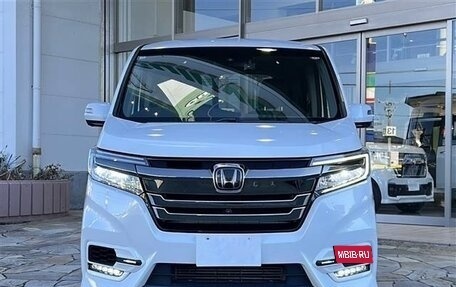 Honda Stepwgn IV, 2021 год, 2 110 000 рублей, 2 фотография