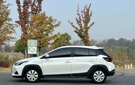 Toyota Yaris XP150 рестайлинг, 2022 год, 1 050 000 рублей, 6 фотография