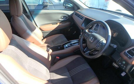 Honda Vezel, 2019 год, 2 360 000 рублей, 3 фотография
