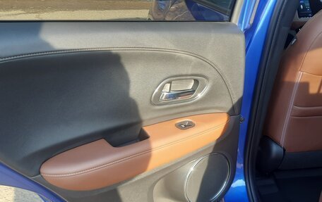 Honda Vezel, 2019 год, 2 360 000 рублей, 14 фотография