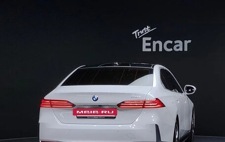 BMW 5 серия, 2023 год, 6 075 000 рублей, 4 фотография