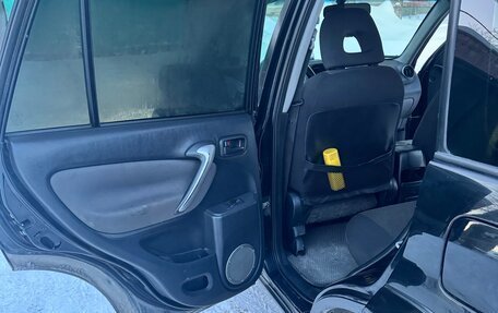 Toyota RAV4, 2004 год, 800 000 рублей, 11 фотография