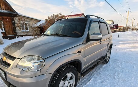 Chevrolet Niva I рестайлинг, 2012 год, 720 000 рублей, 2 фотография