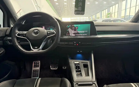 Volkswagen Golf VIII, 2021 год, 1 306 000 рублей, 18 фотография