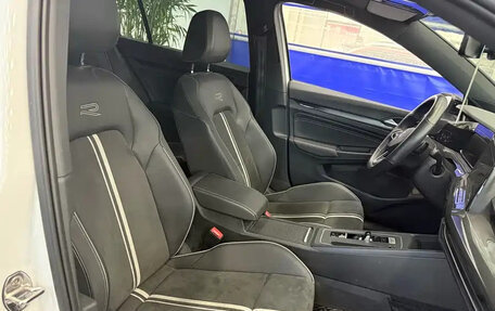 Volkswagen Golf VIII, 2021 год, 1 306 000 рублей, 17 фотография