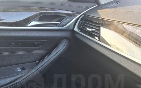 BMW 5 серия, 2018 год, 3 000 000 рублей, 10 фотография