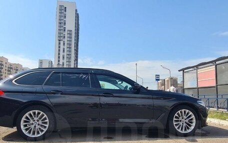 BMW 5 серия, 2018 год, 3 000 000 рублей, 23 фотография