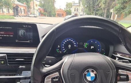 BMW 5 серия, 2018 год, 3 000 000 рублей, 14 фотография