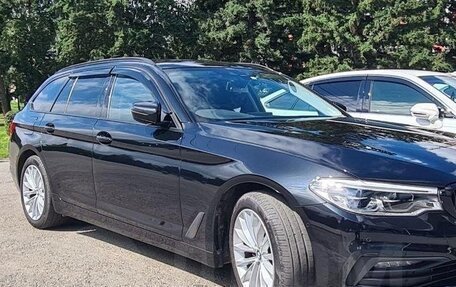 BMW 5 серия, 2018 год, 3 000 000 рублей, 21 фотография