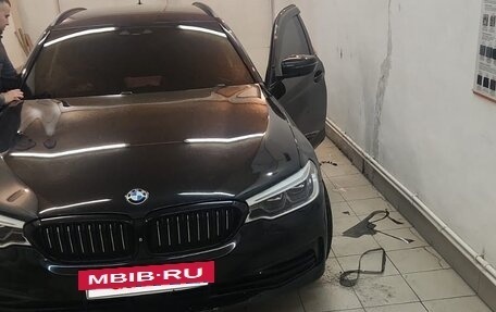 BMW 5 серия, 2018 год, 3 000 000 рублей, 26 фотография