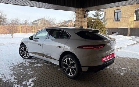 Jaguar I-Pace I, 2018 год, 4 000 000 рублей, 2 фотография