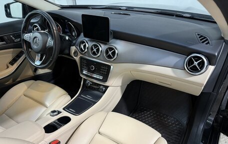 Mercedes-Benz GLA, 2019 год, 2 999 800 рублей, 3 фотография