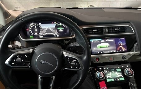 Jaguar I-Pace I, 2018 год, 4 000 000 рублей, 5 фотография