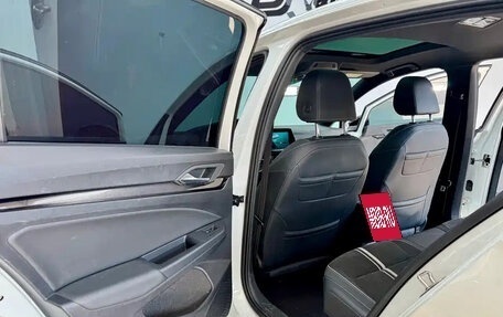 Volkswagen Golf VIII, 2021 год, 1 306 000 рублей, 13 фотография