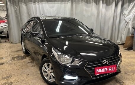 Hyundai Solaris II рестайлинг, 2018 год, 1 500 000 рублей, 3 фотография