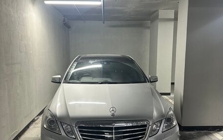 Mercedes-Benz E-Класс, 2011 год, 1 790 000 рублей, 1 фотография