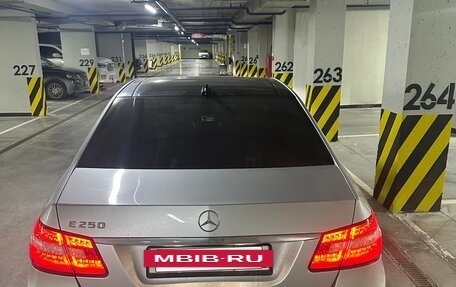 Mercedes-Benz E-Класс, 2011 год, 1 790 000 рублей, 2 фотография