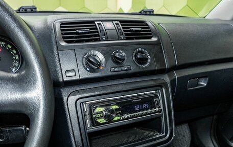 Skoda Fabia II, 2011 год, 500 000 рублей, 18 фотография