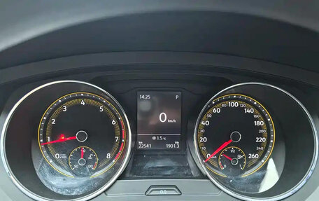 Volkswagen Tiguan II, 2021 год, 1 980 444 рублей, 12 фотография