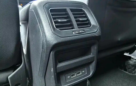 Volkswagen Tiguan II, 2021 год, 1 980 444 рублей, 16 фотография