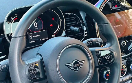 MINI Hatch, 2023 год, 2 150 000 рублей, 10 фотография