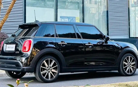 MINI Hatch, 2023 год, 2 150 000 рублей, 7 фотография