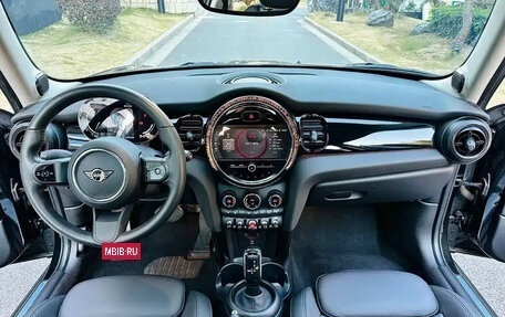 MINI Hatch, 2023 год, 2 150 000 рублей, 8 фотография