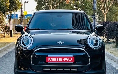 MINI Hatch, 2023 год, 2 150 000 рублей, 2 фотография