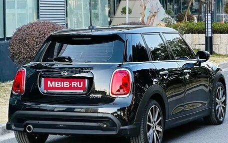 MINI Hatch, 2023 год, 2 150 000 рублей, 6 фотография