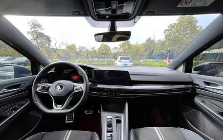 Volkswagen Golf VIII, 2022 год, 1 820 111 рублей, 5 фотография