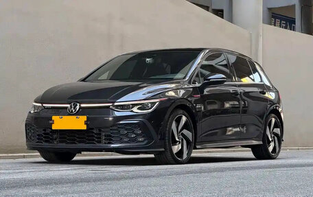 Volkswagen Golf GTI, 2023 год, 3 920 111 рублей, 1 фотография