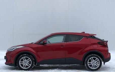 Toyota C-HR I рестайлинг, 2020 год, 2 550 000 рублей, 8 фотография