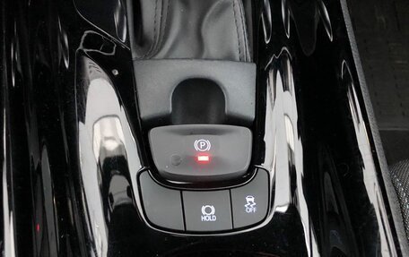 Toyota C-HR I рестайлинг, 2020 год, 2 550 000 рублей, 15 фотография