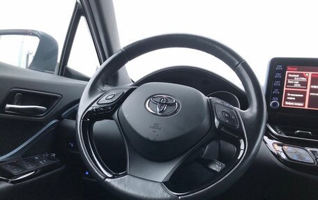 Toyota C-HR I рестайлинг, 2020 год, 2 550 000 рублей, 19 фотография