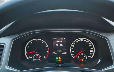 Volkswagen T-Roc I, 2022 год, 1 780 000 рублей, 16 фотография